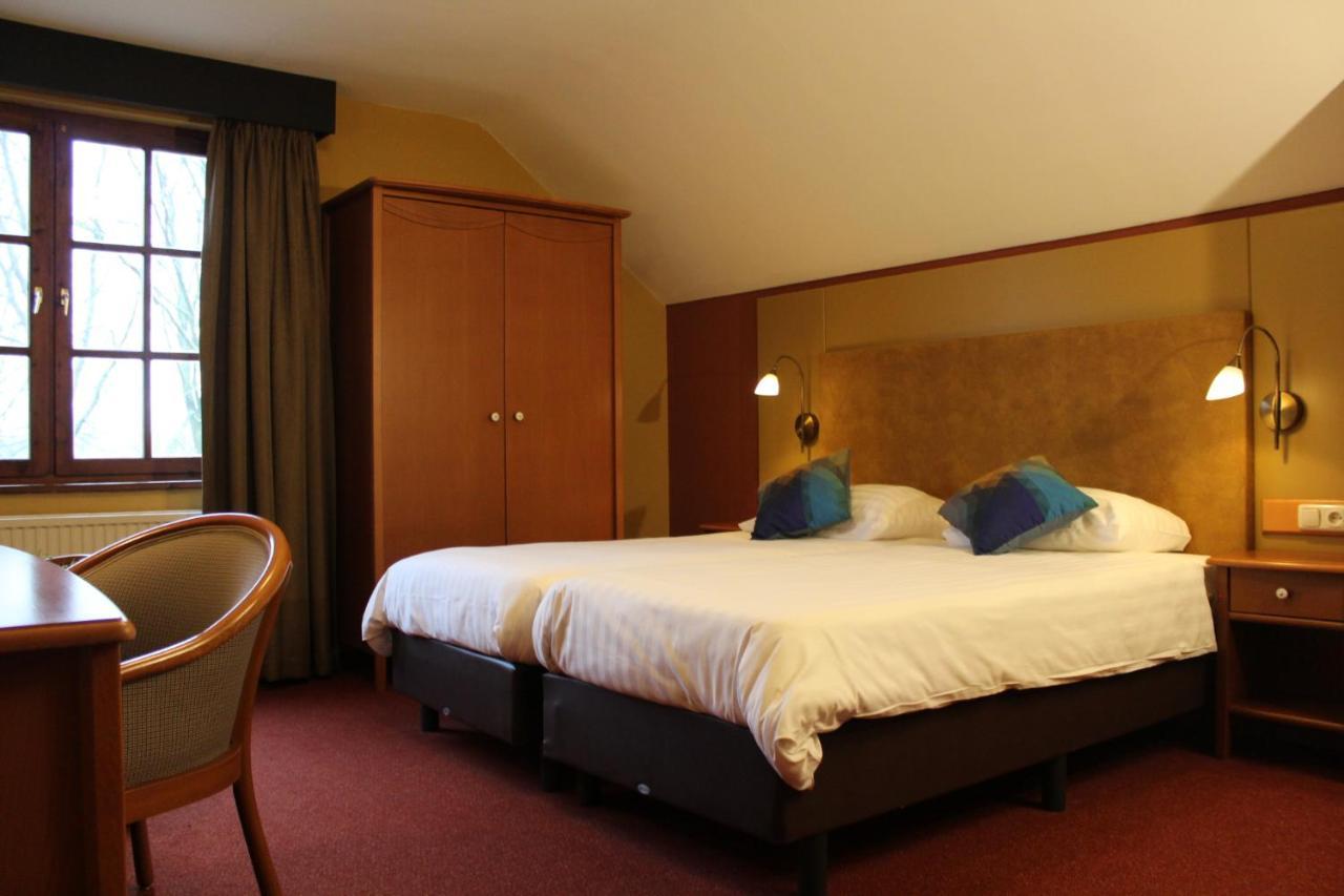 Hotel Restaurant De Roosterhoeve Roosteren Bagian luar foto