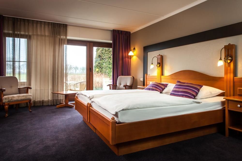 Hotel Restaurant De Roosterhoeve Roosteren Bagian luar foto