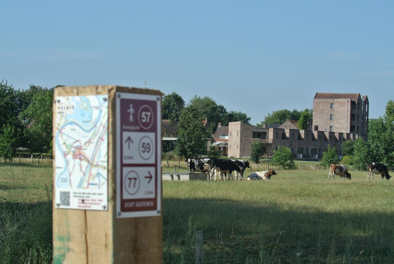 Hotel Restaurant De Roosterhoeve Roosteren Bagian luar foto