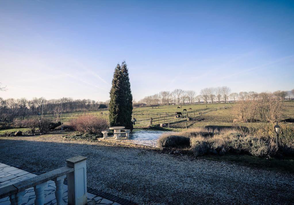 Hotel Restaurant De Roosterhoeve Roosteren Bagian luar foto