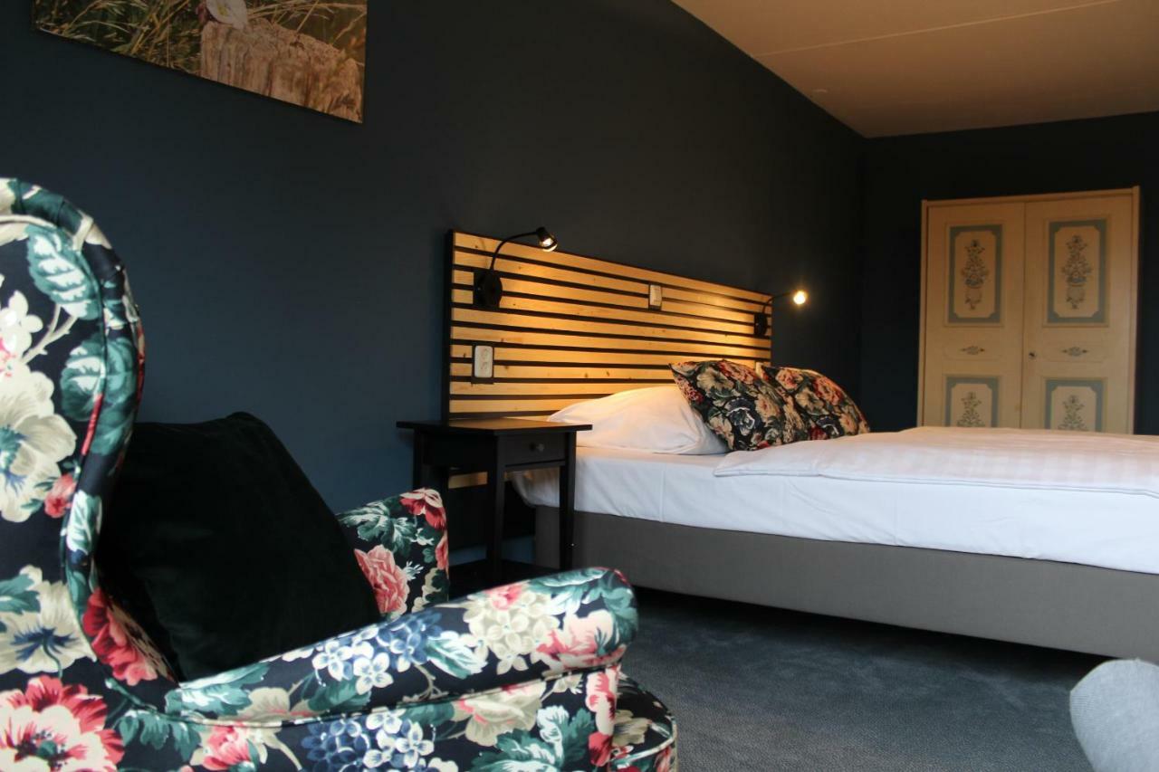 Hotel Restaurant De Roosterhoeve Roosteren Bagian luar foto